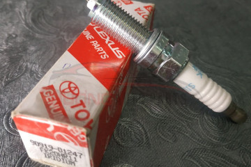 Bugi Toyota 9091901247